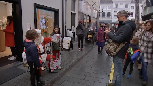 Biến thể Omicron lan rộng ở nhiều quốc gia, WHO kêu gọi hủy bỏ các sự kiện nghỉ lễ