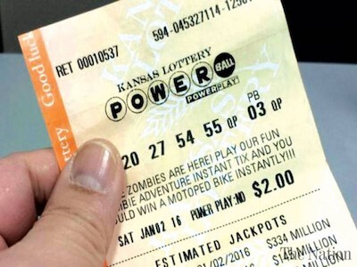 Tin tức đời sống mới nhất ngày 18/1: Người phụ nữ trúng độc đắc hơn 1,6 triệu USD nhờ nghe lời mẹ