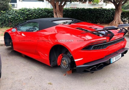 Siêu xe Lamborghini Huracan Spyder bị trộm 4 bánh, thiệt hại lên đến 1 tỷ đồng