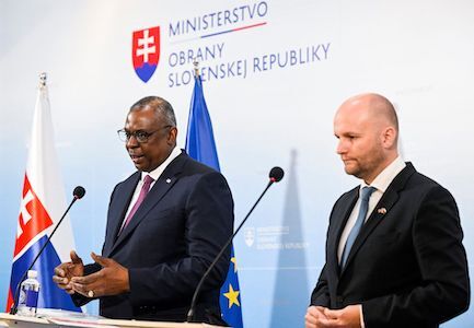 Slovakia ra điều kiện cấp tên lửa S-300 cho Ukraine