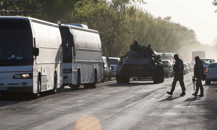 Phó thủ tướng Nga đến thăm thành phố Mariupol của Ukraine