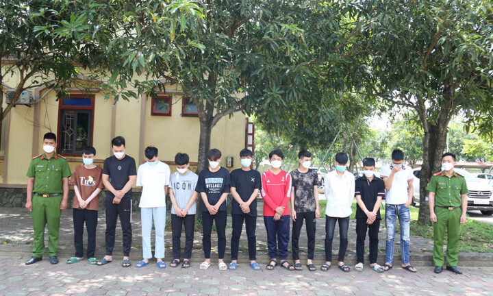 Khởi tố 11 thanh thiếu niên trong đường dây đánh bạc qua ví momo