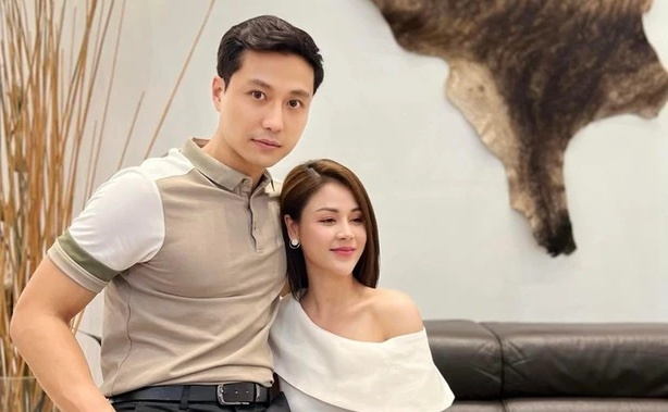 Lương Thu Trang tung ảnh tình tứ bên 