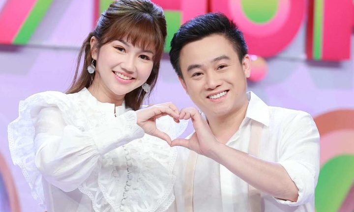 Chuyện tình 5 năm của diễn viên Hữu Tín và bạn gái xinh như hotgirl