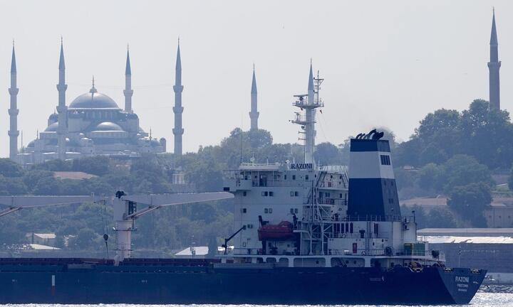 Thêm 3 tàu chở ngũ cốc rời cảng Ukraine