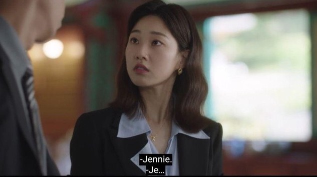 Jennie (BLACKPINK) được nhắc đến trong 