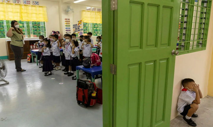 Học sinh Philippines quay trở lại trường học sau hơn 2 năm