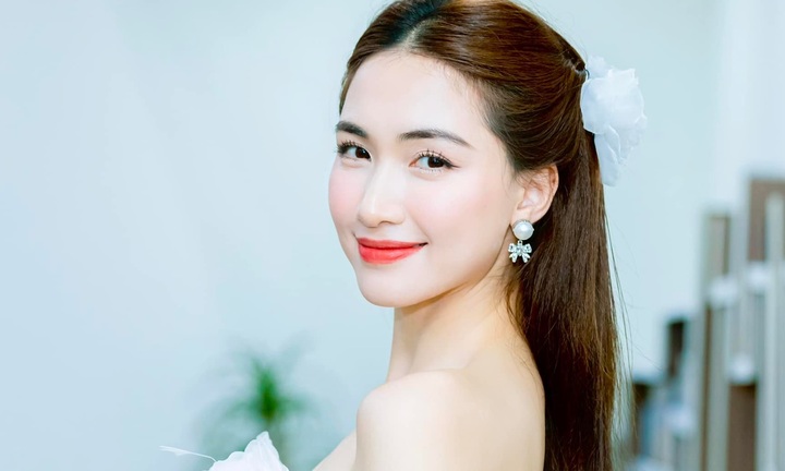 Hòa Minzy khẳng định không thể hàn gắn với bạn trai cũ