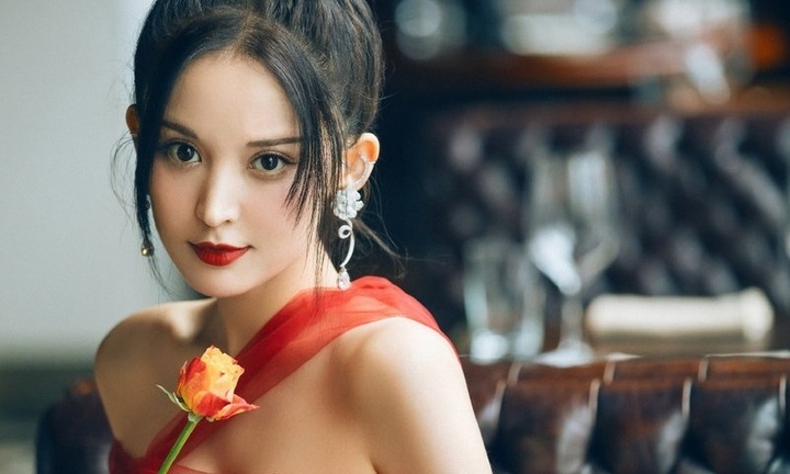 Tin tức sao Hoa ngữ mới nhất ngày 9/9: Cổ Lực Na Trát khẳng định đã chia tay Từ Khai Sính