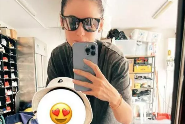 Tin tức sao Hoa ngữ mới nhất ngày 11/10: Trương Bá Chi khoe ảnh với con trai thứ 3 