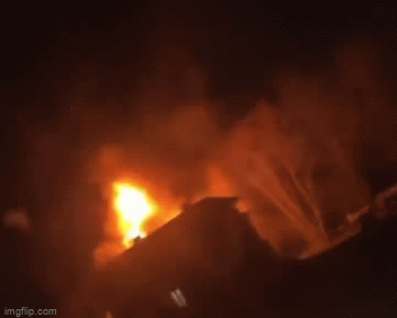 Máy bay lao vào toà chung cư ở Mỹ, toàn bộ hành khách thiệt mạng