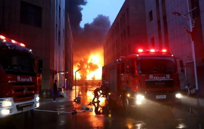 Cháy nhà máy ở Trung Quốc, 36 người thiệt mạng và 2 người mất tích 