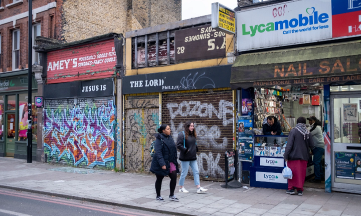 Kinh tế Anh đối mặt suy thoái nghiêm trọng vào năm 2023