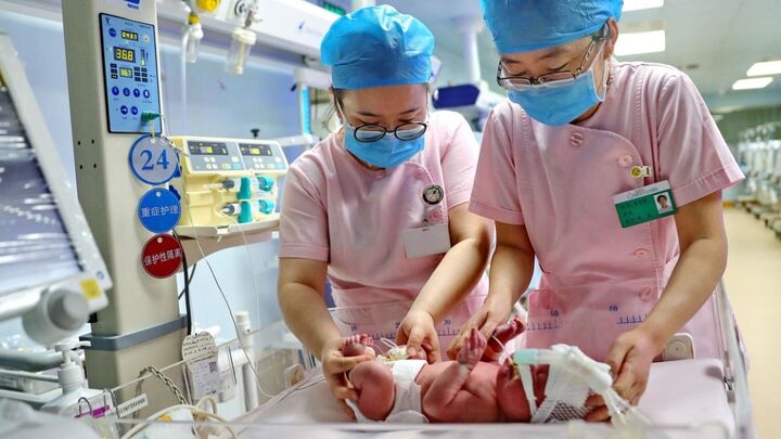 Trung Quốc lên kế hoạch miễn phí điều trị sinh sản 