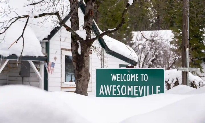 Mỹ ban bố tình trạng khẩn cấp ở bang California vì bão lũ