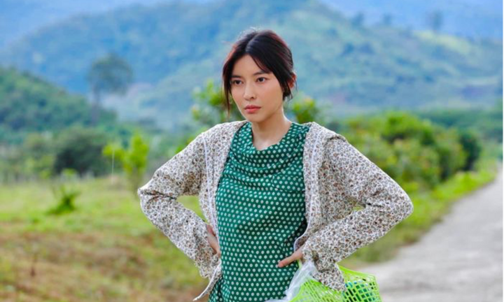 Cao Thái Hà trốn trong nhà vệ sinh khóc sau mỗi cảnh nóng