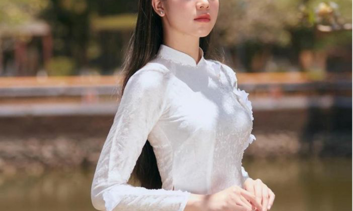 Ngắm nhan sắc trong veo của tân Hoa hậu Việt Nam 2022 Huỳnh Thị Thanh Thủy