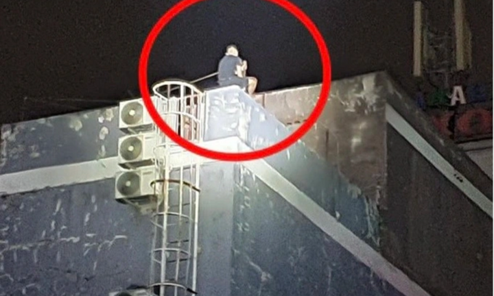 Bình Dương: Tên trộm leo lên tầng 5 quán karaoke khi bị cảnh sát truy đuổi