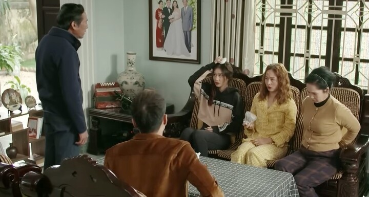 'Gia Đình Mình Vui Bất Thình Lình' tập 11: Cuộc ẩu đả giữa mẹ con nhà bà Cúc với đám thanh niên trong xóm