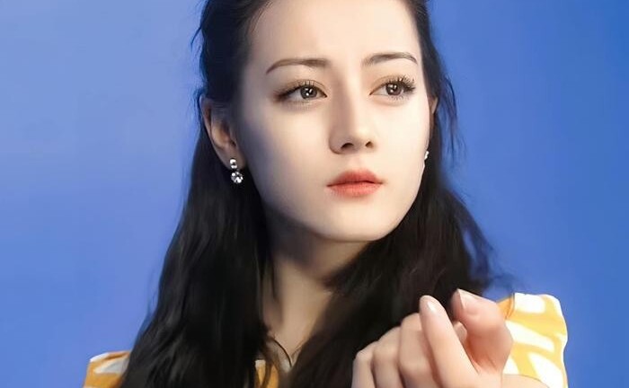 Hé lộ hình ảnh chưa từng công bố của Địch Lệ Nhiệt Ba từ 10 năm trước