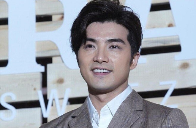  Hạ Quân Tường bị tố có quan hệ không chính thức với nhiều phụ nữ