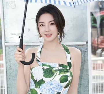 Trương Vũ Kỳ 'hứng gạch đá' do phát ngôn 'vạ miệng' trên sóng livestream