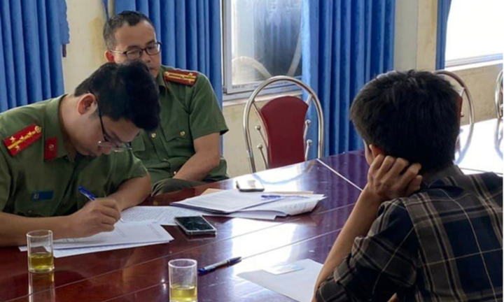 Xử phạt thanh niên chuyển cuộc gọi đòi nợ sang đường dây nóng Bộ Công an