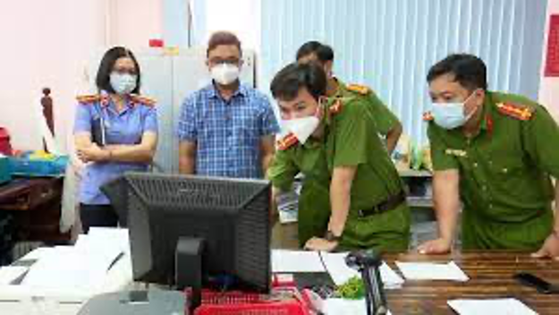 Nhân viên tín dụng lừa đảo chiếm đoạt tài sản của khách hàng tại Quảng Ninh