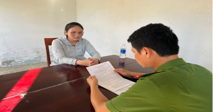 Tạm giữ nữ giám đốc bán đất 