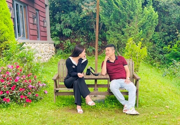 Xôn xao hình ảnh chồng cũ Nhật Kim Anh hẹn hò với một nữ diễn viên Vbiz