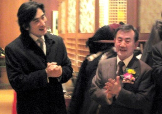 Vợ chồng tài tử Cha In Pyo đau xót trước sự ra đi của người bố tài phiệt