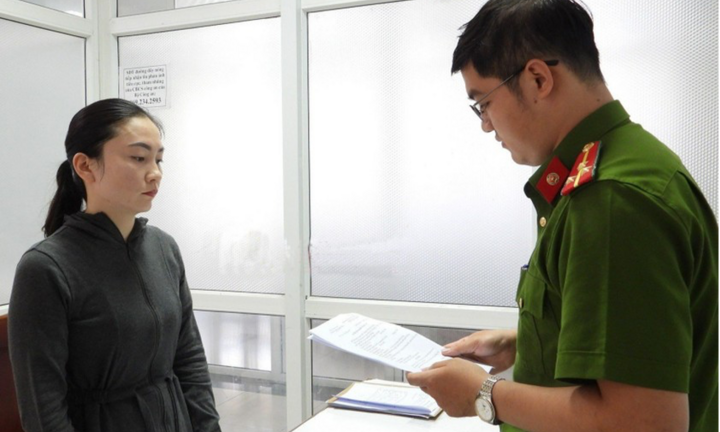 Đà Nẵng: Khởi tố đối tượng lừa đảo chiếm đoạt tiền tỷ bằng chiêu vay để đáo hạn ngân hàng