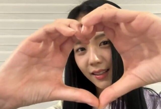 Jisoo (BLACKPINK) lần đầu lộ diện sau khi công khai hẹn hò