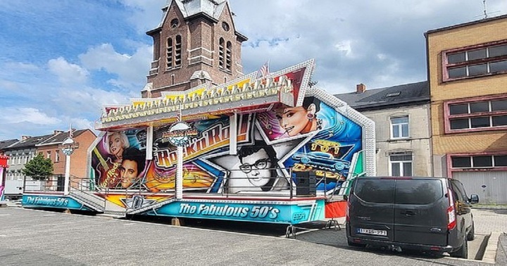 Kinh hoàng trò chơi mạo hiểm gặp sự cố, 7 người bị văng thẳng xuống đất