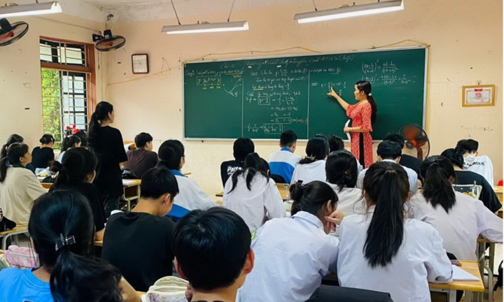 Bỏ thi thăng hạng chức danh nghề nghiệp viên chức, nhiều giáo viên vui mừng