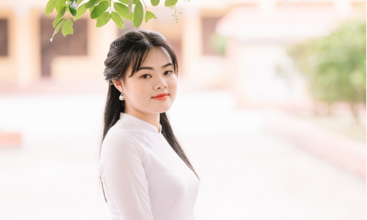 Bật mí trường đại học thủ khoa khối D01 lựa chọn