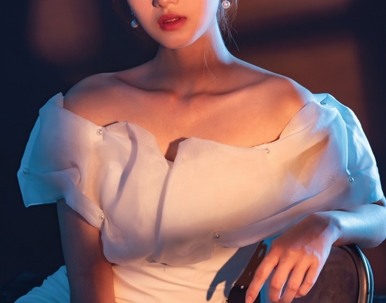 Nữ sinh ĐH Quốc gia Hà Nội sở hữu khuôn mặt tựa búp bê, coi “deadline” là người bạn