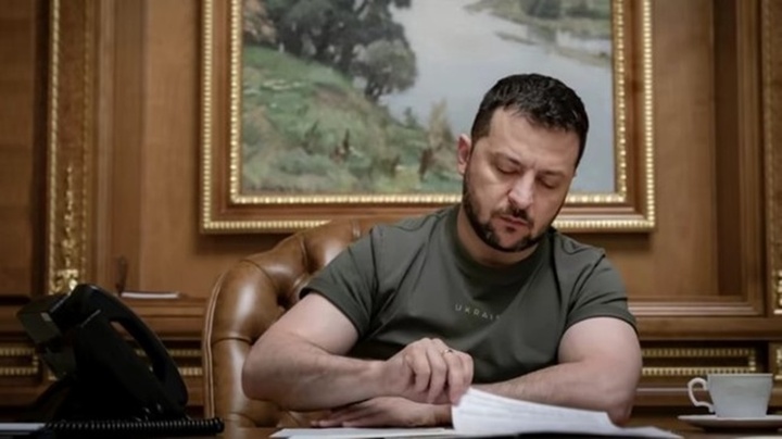 Tổng thống Ukraine Zelensky bất ngờ thay đổi đội ngũ nhân sự thân cận