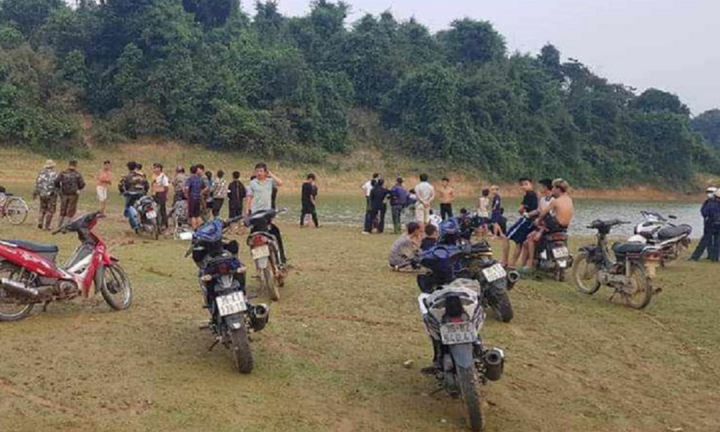 Chèo thuyền ra hồ sông Mực chơi, nam sinh lớp 12 chết đuối thương tâm