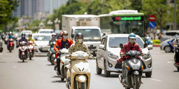 Tin tức dự báo thời tiết hôm nay 4/4: Đêm nay vùng núi Bắc Bộ đón mưa, ban ngày nắng nóng