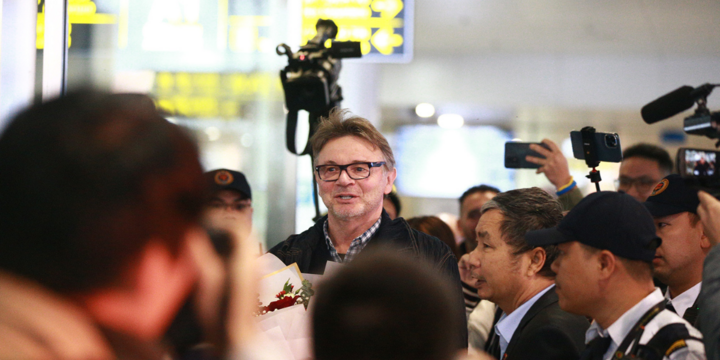 HLV Troussie nói gì trước giây phút