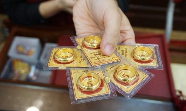 Nguyên nhân nào khiến vàng nhẫn tăng giá phi mã, liên tiếp phá kỷ lục?