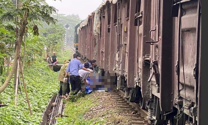 Tin tức tai nạn giao thông mới nhất ngày 10/4: Băng qua đường sắt, một người bị tàu hỏa đâm tử vong