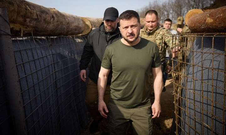 Tin tức Ukraine mới nhất ngày 10/4: Ông Zelensky thị sát công trình phòng thủ gần biên giới Nga