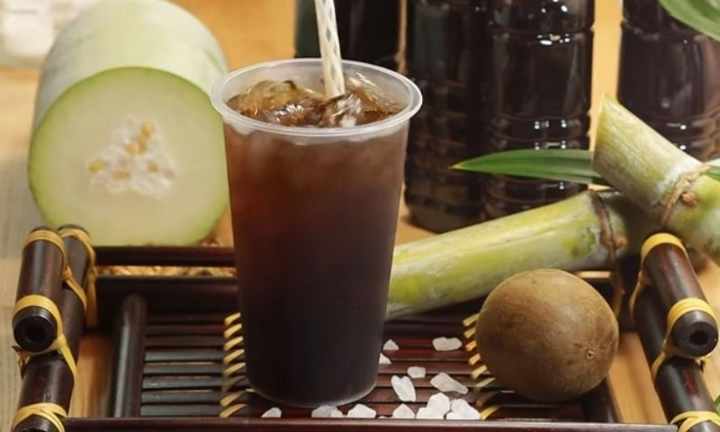 Uống nước hồng sâm có tác dụng gì? Những lưu ý với loại nước uống này