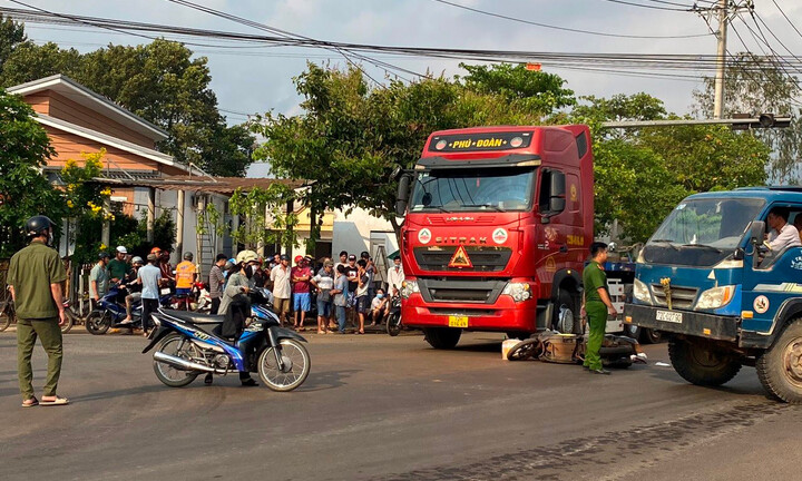 Tin tức tai nạn giao thông mới nhất ngày 16/4: Chuyển hướng không quan sát, một phụ nữ tử vong