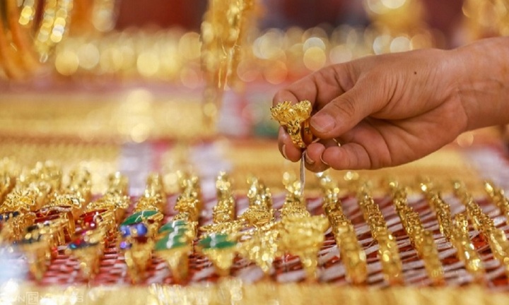 Giá vàng hôm nay mới nhất 17/4: Giá vàng quay đầu giảm