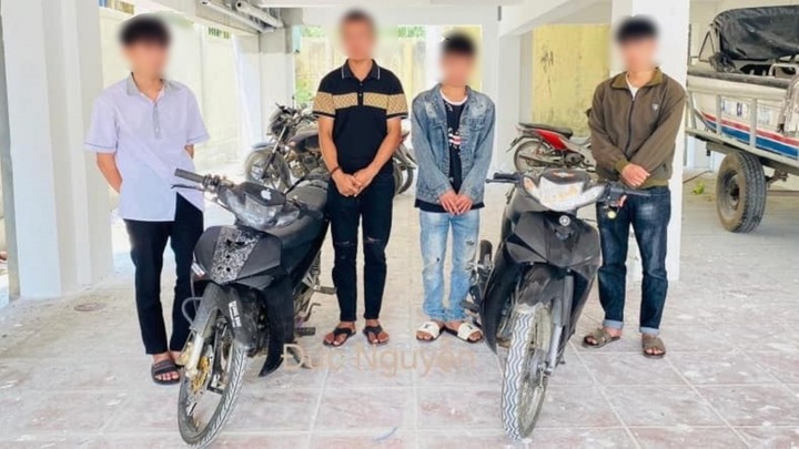 Bắt nhóm thanh niên dàn cảnh lấy trộm tài sản của du khách