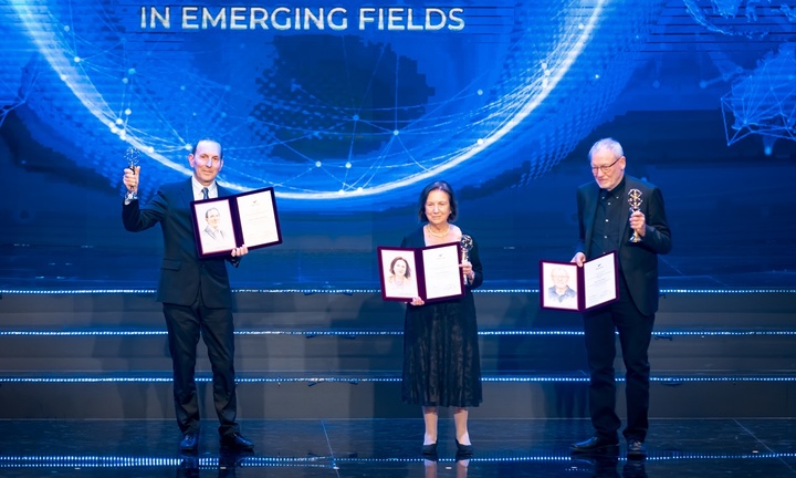 3 chủ nhân giải thưởng VinFuture 2023 lọt Top 100 người ảnh hưởng nhất thế giới 