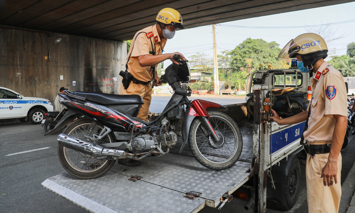Vi phạm nồng độ cồn có bị giữ xe?